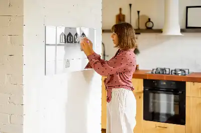 Beschreibbare Magnettafel mit dem Schriftzug Zuhause