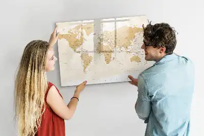 Politische Weltkarte als beschreibbare Magnettafel