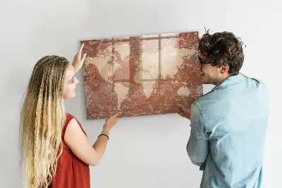 Schreib-Magnettafel mit Weltkartenmotiv auf Ziegeloptik