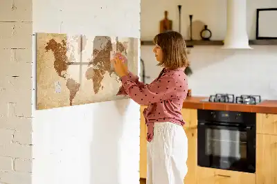 Beschreibbare Weltkarte im antiken Stil als magnetische Tafel