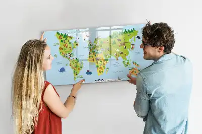 Kulturelle Weltkarte als beschreibbare Magnettafel