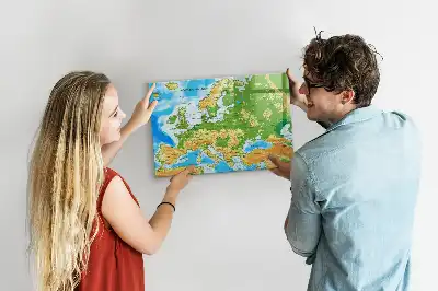 Geografische Weltkarte als beschreibbare Magnettafel
