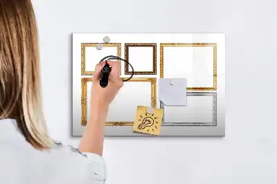 Beschreibbare Magnettafel mit goldenem Rahmen