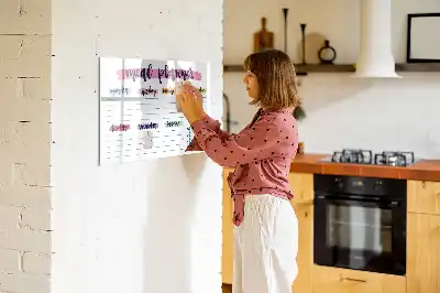 Beschreibbare Magnettafel für das Wochenmenü