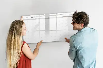 Schreib-Magnettafel in einfacher Menü-Ausführung