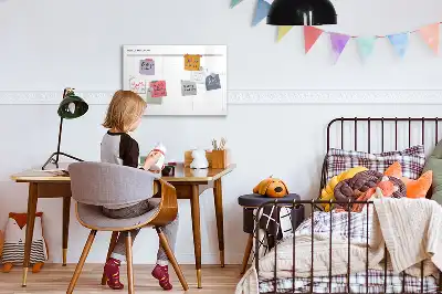 Schreib-Magnettafel in einfacher Menü-Ausführung