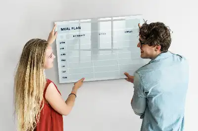 Beschreibbare Magnettafel in Pastell als Mahlzeitenplan