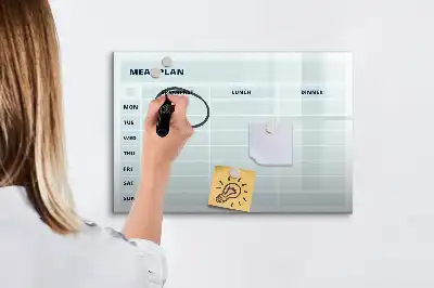 Beschreibbare Magnettafel in Pastell als Mahlzeitenplan