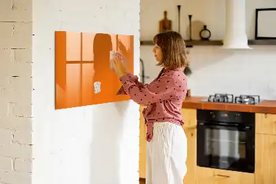 Schreib-Magnettafel in der Farbe Orange