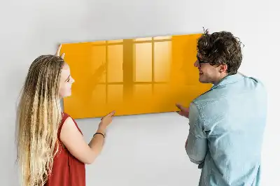 Beschreibbare Magnettafel in Goldgelb