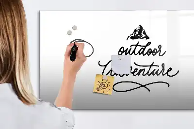 Beschreibbare Magnettafel für Outdoor-Abenteuer
