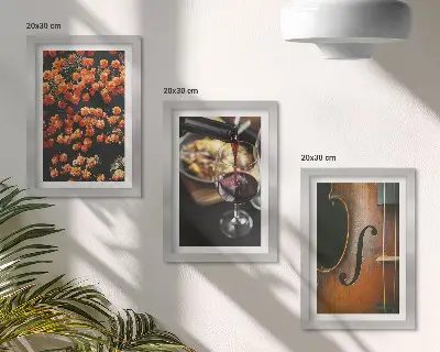 Bilderwand Vintage-Romantik mit Blumen, Wein und Violine