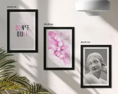 Bilderset mit Rahmen mit Abstraktion in Aquarell, inspirierendem Slogan und antiker Skulptur