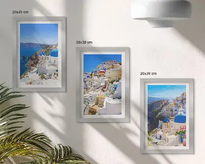 Bilderwand mit Landschaftsansichten der Stadt Oia auf Santorin in Griechenland