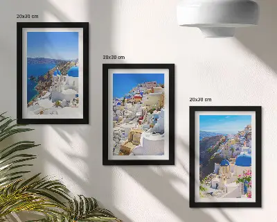 Bilderwand mit Landschaftsansichten der Stadt Oia auf Santorin in Griechenland