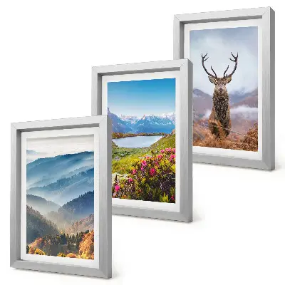 Fototapete Berglandschaft mit einem See und Hirschen in der Natur