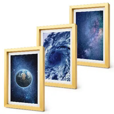 Bilderwand Erde im Weltraum mit Sturm und Sternengalaxie