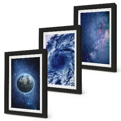 Bilderwand Erde im Weltraum mit Sturm und Sternengalaxie