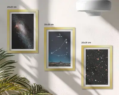 Bilderwand mit Galaxien und Sternen des Sternbilds Steinbock