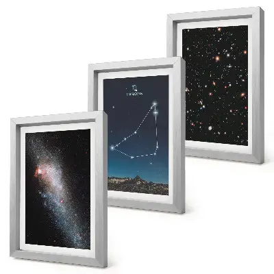 Bilderwand mit Galaxien und Sternen des Sternbilds Steinbock