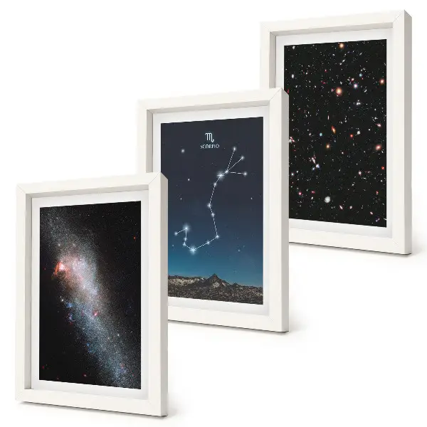 Bilderwand mit kosmischen Landschaften von Galaxien und dem Sternbild Skorpion
