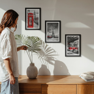 Bilderwand Ikonische Städte London, Paris und Schienenverkehr