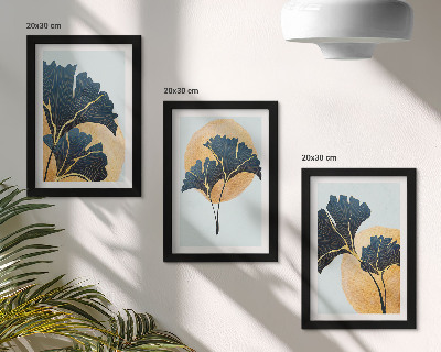 Bilderwand Ästhetische Ginkgoblätter auf hellem Hintergrund