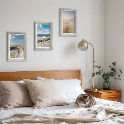 Bilderwand mit Strand, Sand, Wellen, Himmel und fliegenden Vögeln
