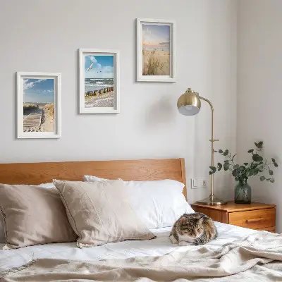 Bilderwand mit Strand, Sand, Wellen, Himmel und fliegenden Vögeln