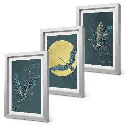 Fotowand Kraniche im Flug vor Mond und Sternen