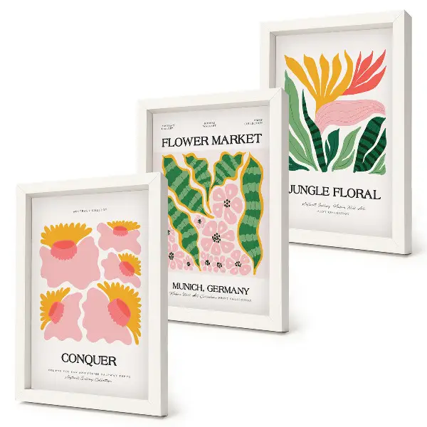 Bilderwand mit floralen Motiven im modernen Stil