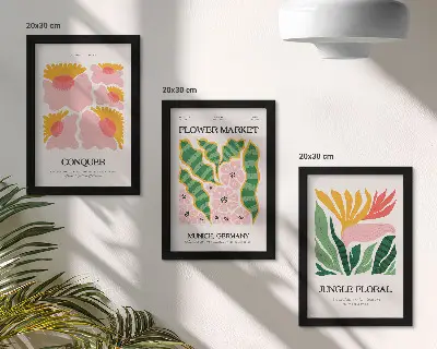 Bilderwand mit floralen Motiven im modernen Stil