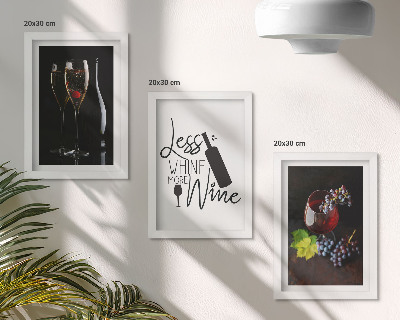 Fotowand Weingläser mit Trauben und einer Inschrift über Wein