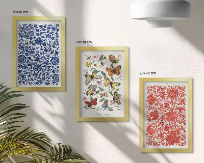 Bilderwand mit Vintage-Postern von Blumen, Schmetterlingen und Ornamenten