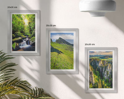 Fotowand Grüne Berglandschaften mit Wasserfall und Wald