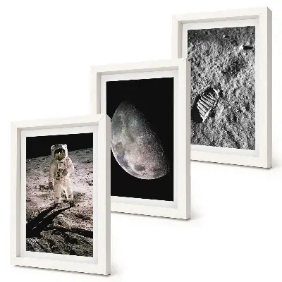 Bilderwand fotografischer Kunstdruck eines Astronauten mit Fußabdruck auf dem Mond