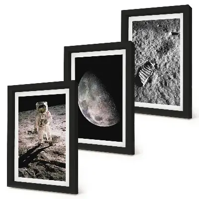 Bilderwand fotografischer Kunstdruck eines Astronauten mit Fußabdruck auf dem Mond