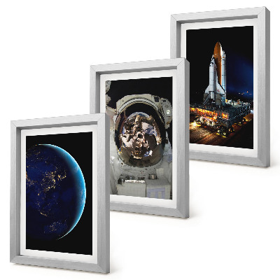 Fotowand Weltraumansichten mit Erde, Astronaut und Rakete