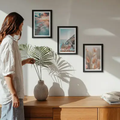 Bilderwand mit Meerblick, Sonnenuntergang, bunten Häusern und Blumen