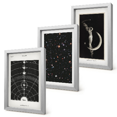 Fotowand Galaxie des Sonnensystems bei Nacht, Figur auf dem Mond