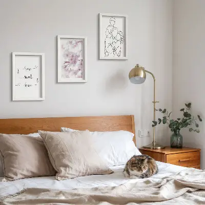 Fotowand mit minimalistischem Design von Blumen und Familie