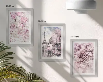 Bilderwand mit romantischer Landschaft in zarten Rosatönen
