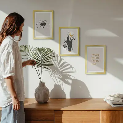 Minimalistisches Bilderset mit Rahmen mit inspirierenden Boho-Texten