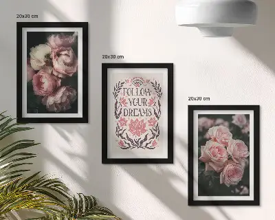 Bilderwand mit Vintage-Rosen und Traum-Inschrift