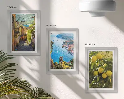 Bilderwand mit malerischen Küstenstraßen, Meerblick und Zitronenmotiven