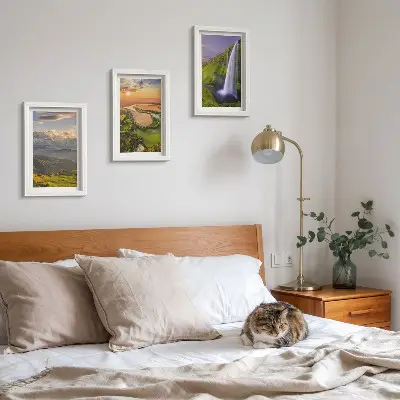 Bilderwand mit Bergfluss- und Wasserfallmotiven aus der Natur