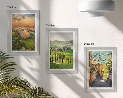 Fototapete italienische Landschaft mit Fluss, Hügeln und einer Stadtgasse