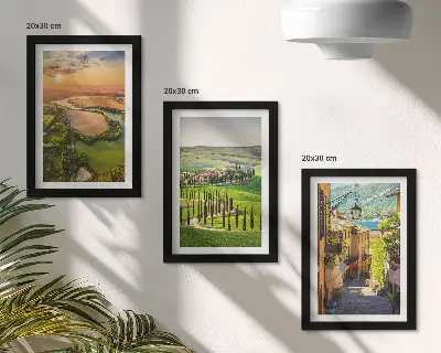 Fototapete italienische Landschaft mit Fluss, Hügeln und einer Stadtgasse