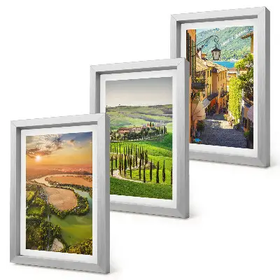 Fototapete italienische Landschaft mit Fluss, Hügeln und einer Stadtgasse