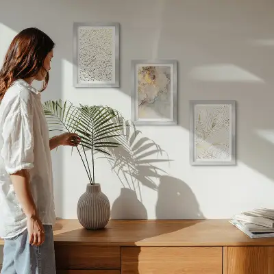 Bilderset mit Rahmen lineare Blattmuster mit abstraktem Marmordesign
